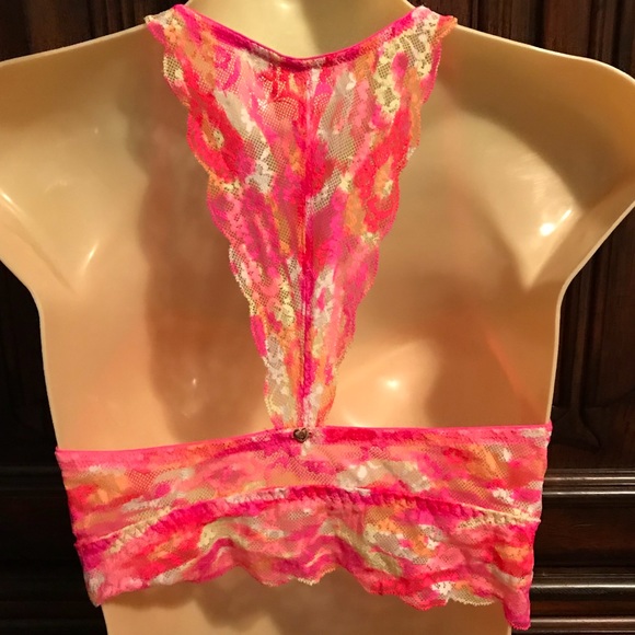 🌺 EUC BRALETTE BY PINK - Picture 2 of 6